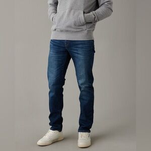 American Eagle men’s slim fit dark wash jeans